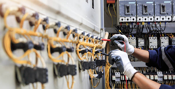 Professional Electrician technician working in Absecon Highlands, NJ